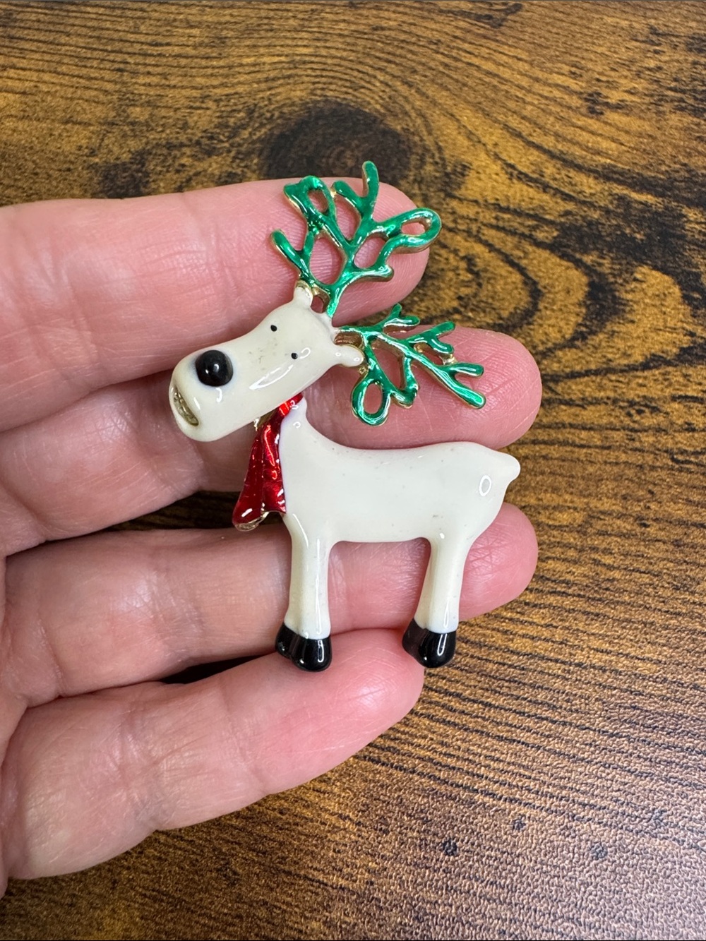 Festive Cream Reindeer Trembler Brooch with Green Antlers and Red Scarf